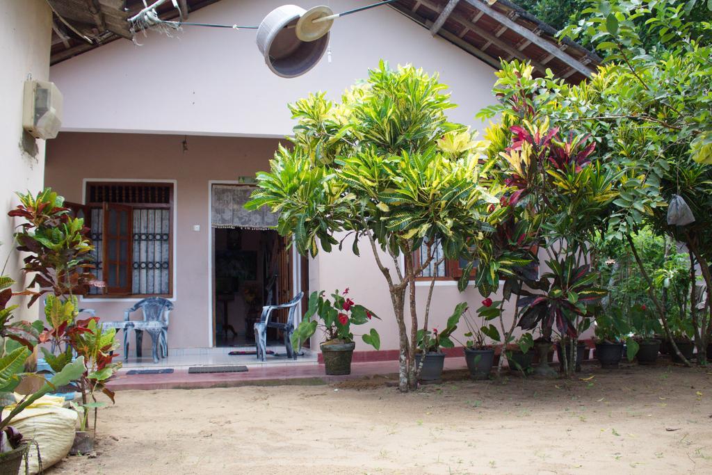 Sagopearl Guest Hotel Mirissa Bagian luar foto