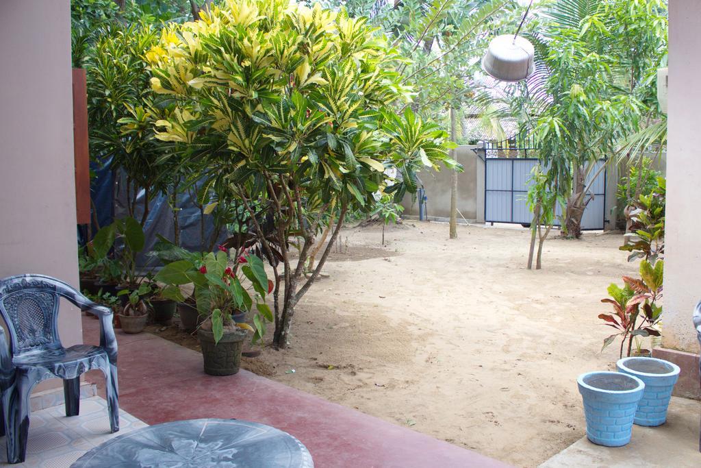 Sagopearl Guest Hotel Mirissa Bagian luar foto